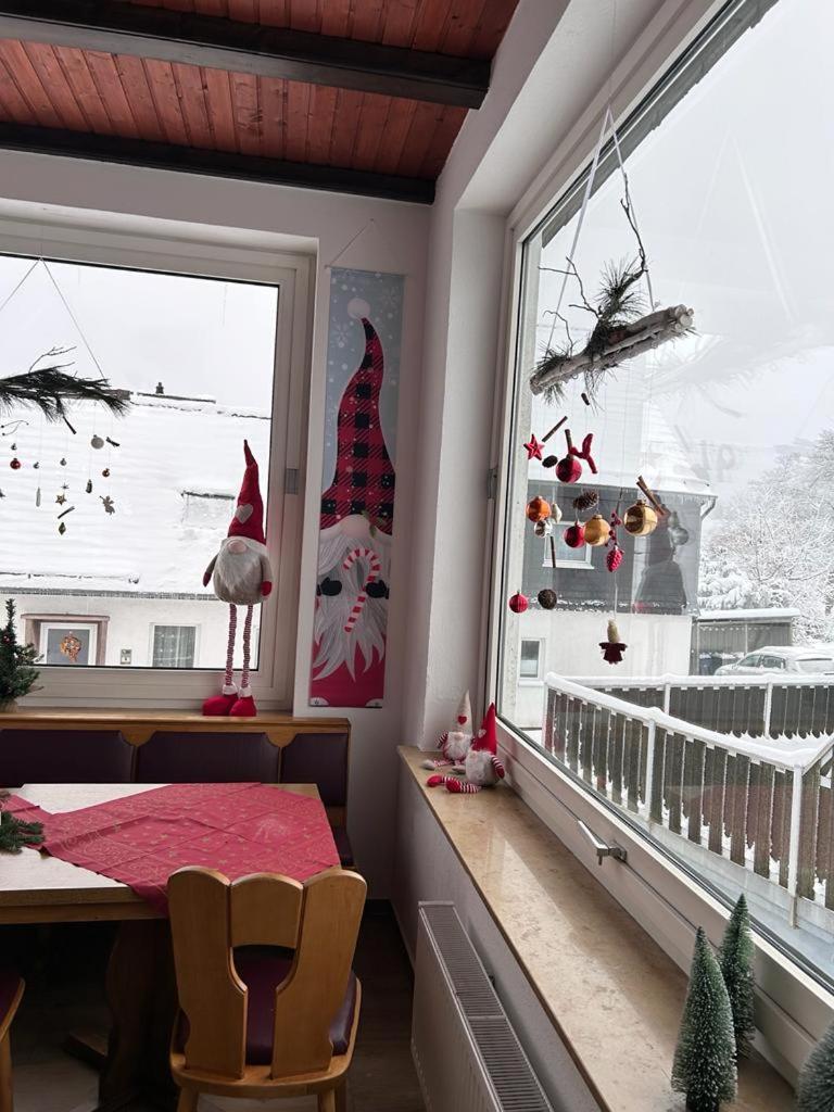 Ferienhaus Astenblick - Ideal Fuer Weihnachtsfeiern Und Familienfeiern Bietet Schlafplaetze Fuer Bis Zu 35 Personen Winterberg Exterior foto