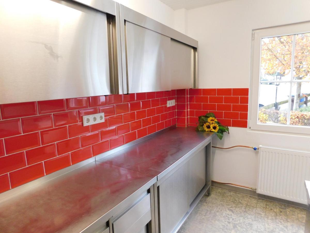 Ferienhaus Astenblick - Ideal Fuer Weihnachtsfeiern Und Familienfeiern Bietet Schlafplaetze Fuer Bis Zu 35 Personen Winterberg Exterior foto