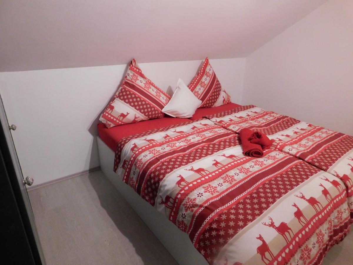 Ferienhaus Astenblick - Ideal Fuer Weihnachtsfeiern Und Familienfeiern Bietet Schlafplaetze Fuer Bis Zu 35 Personen Winterberg Exterior foto